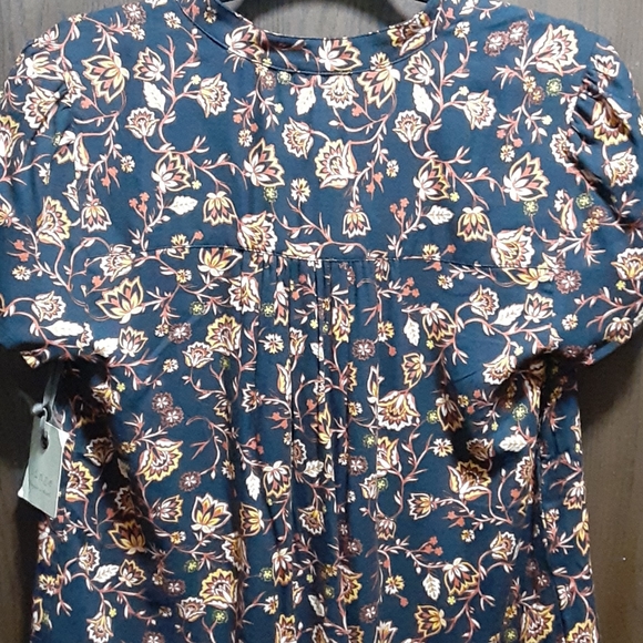 NWT Hinge floral top - Picture 6 of 7